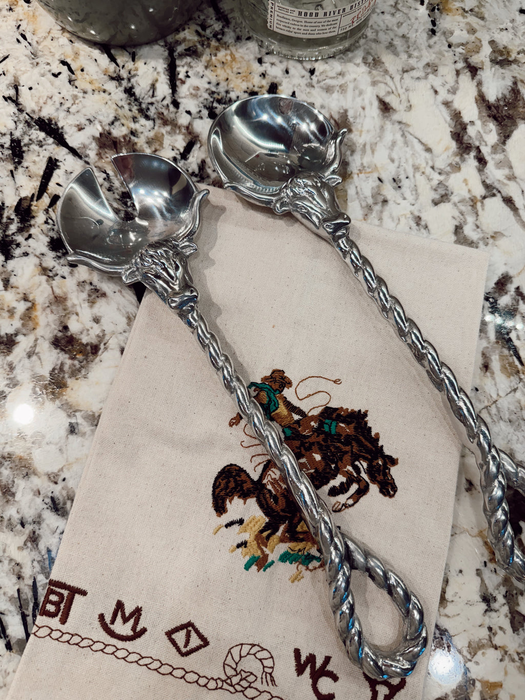 Longhorn Serving Set
