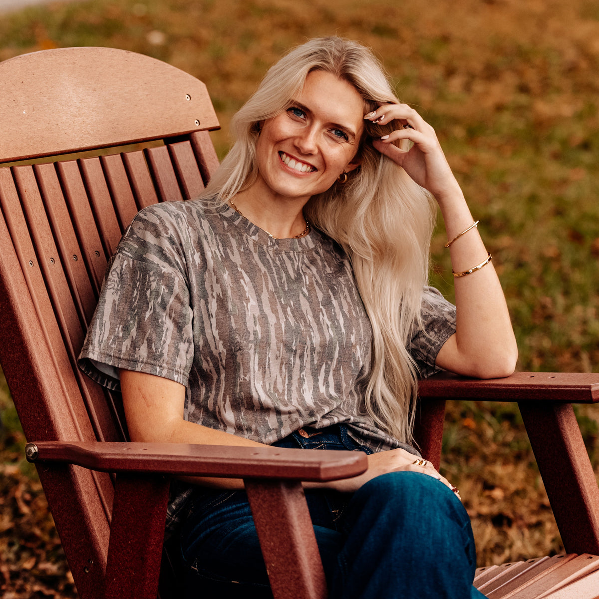 Vintage Ridge & Vale Realtree® Camo Woman's Tee